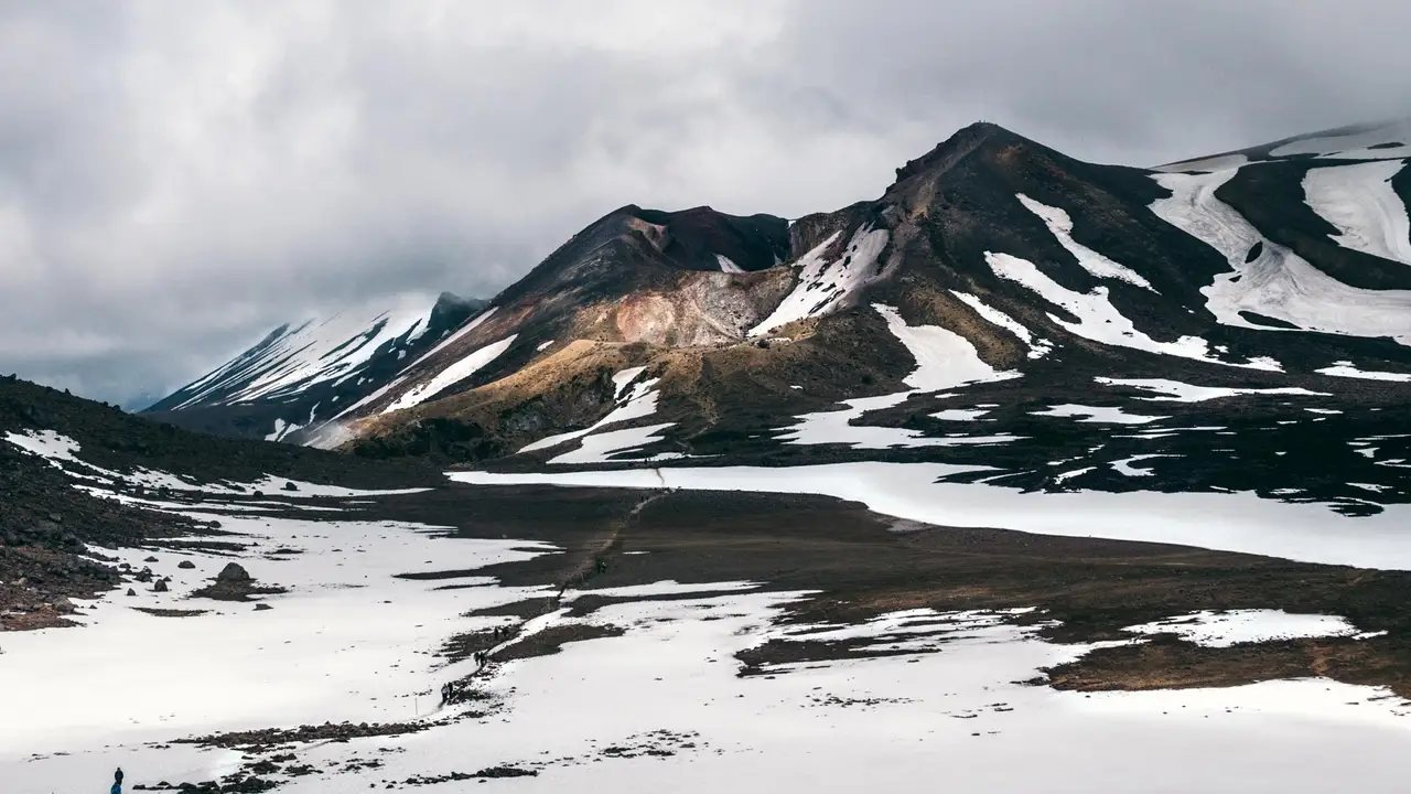 Hiking New Zealand's Tongariro Alpine Crossing vs Routeburn Track